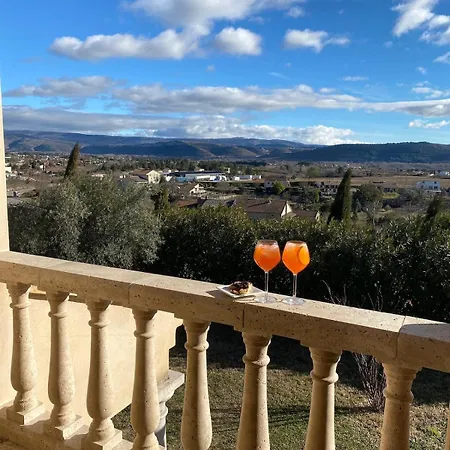 Villa Olivera *