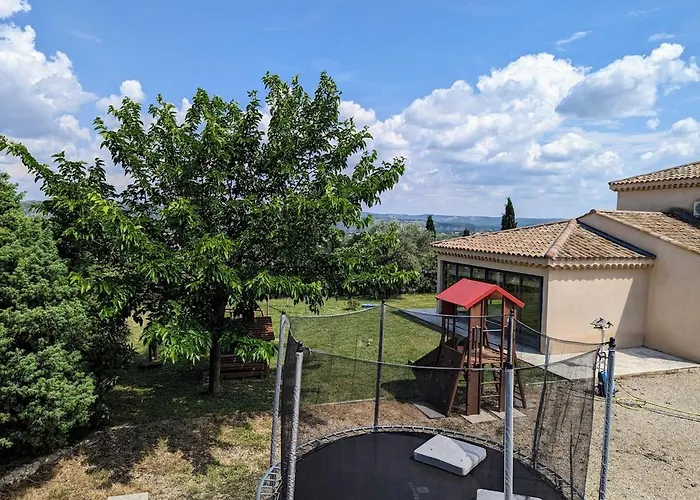 Olivera Villa *