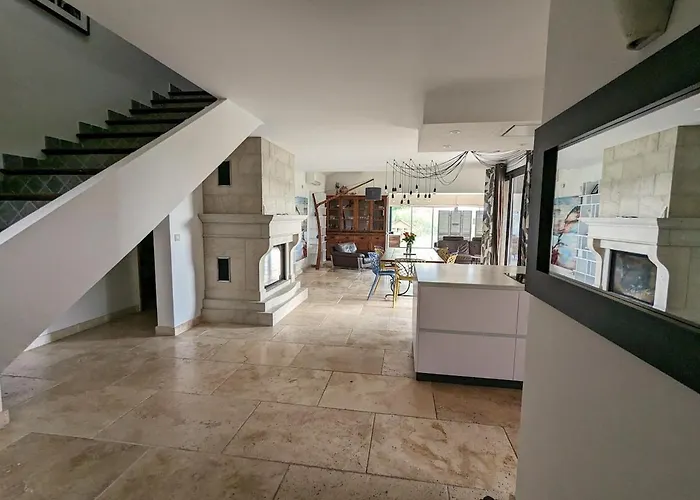 Olivera Villa *
